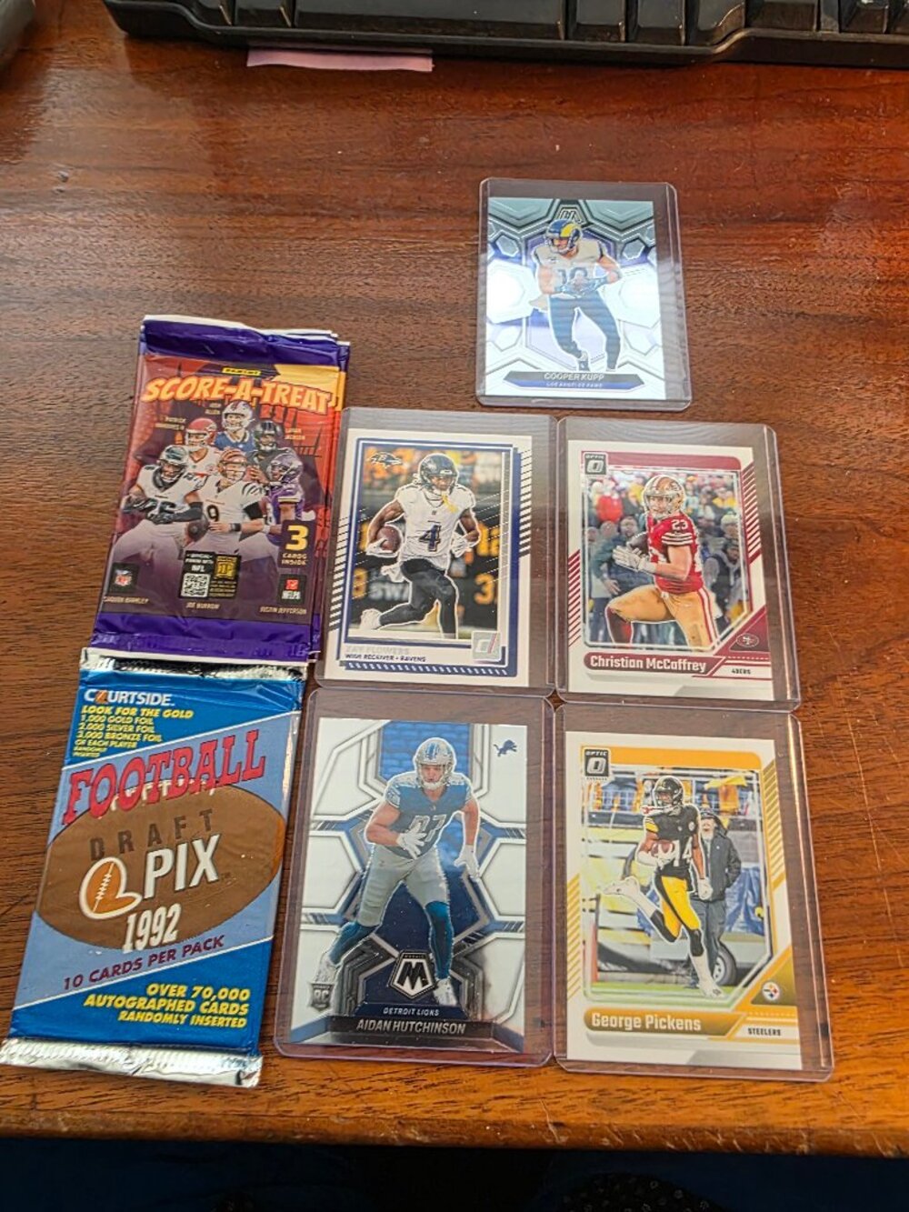 1 PAK 1992 DRAFT PIX, 4-SEALED SCORE-A TREAT, 5-ASSORTED PLAYERS NFL